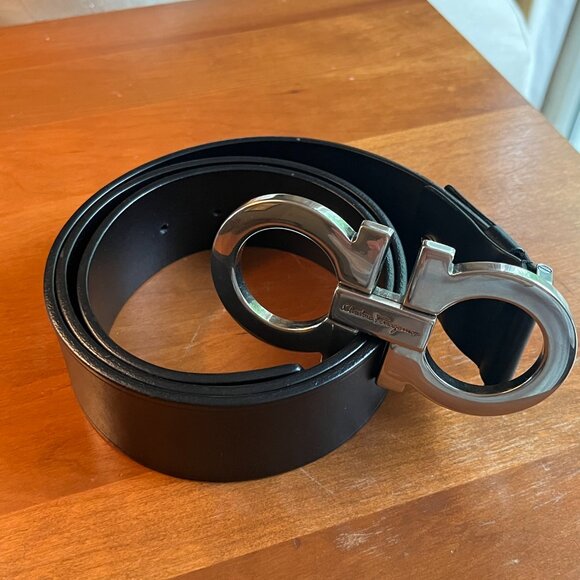 Salvatore Ferragamo Black Leather Mens Belt Size 38 with Signature Silver Buckle